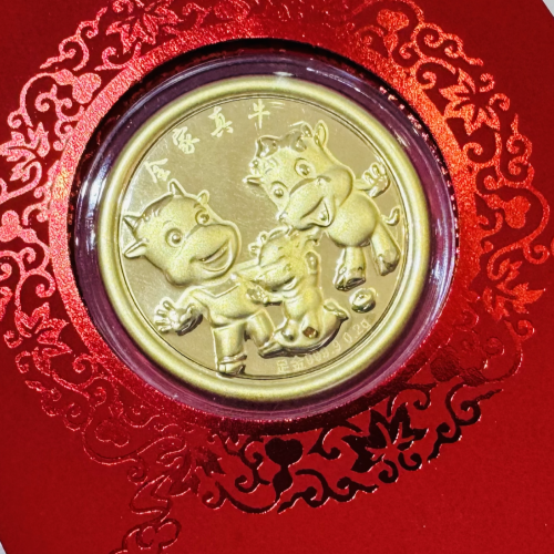 全家真牛 Fortune Cow Pure Gold Ornament 0.2g