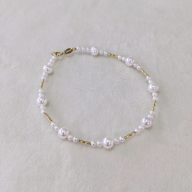 SALE! The Lustrous Classic Pearl Bracelet 6