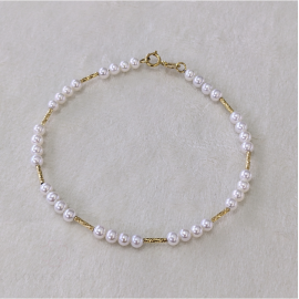 SALE! The Lustrous Classic Pearl Bracelet 5
