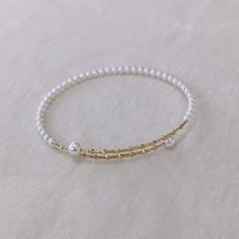 SALE! The Lustrous Classic Pearl Bangle 2