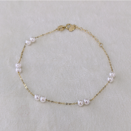SALE! The Lustrous Classic Pearl Bracelet 3