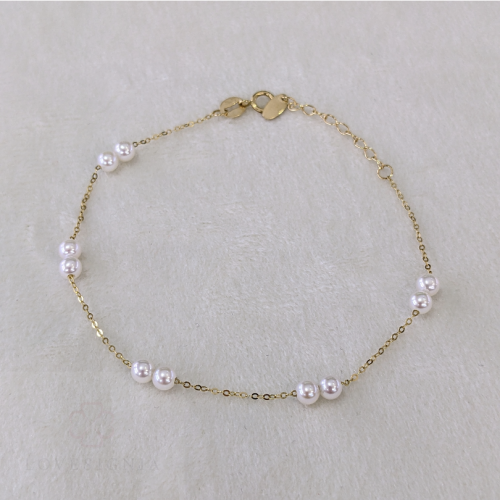 SALE! The Lustrous Classic Pearl Bracelet 3